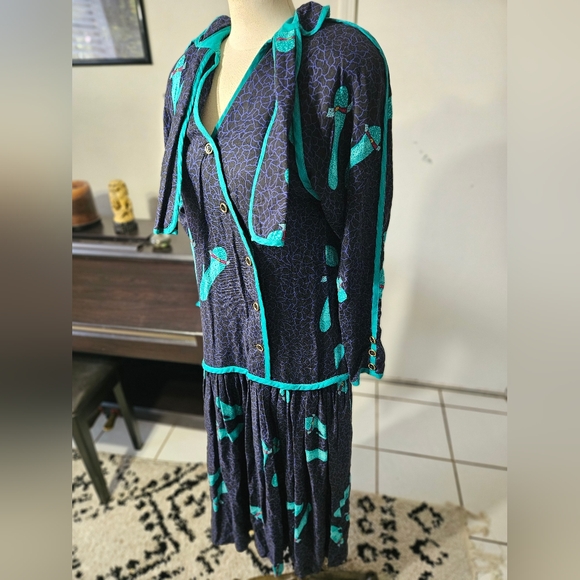 jeanne marc Dresses & Skirts - VTG 80s! Jeanne Marc "pumps and bows" Turquoise and Navy Dress Medium Size 8-10
